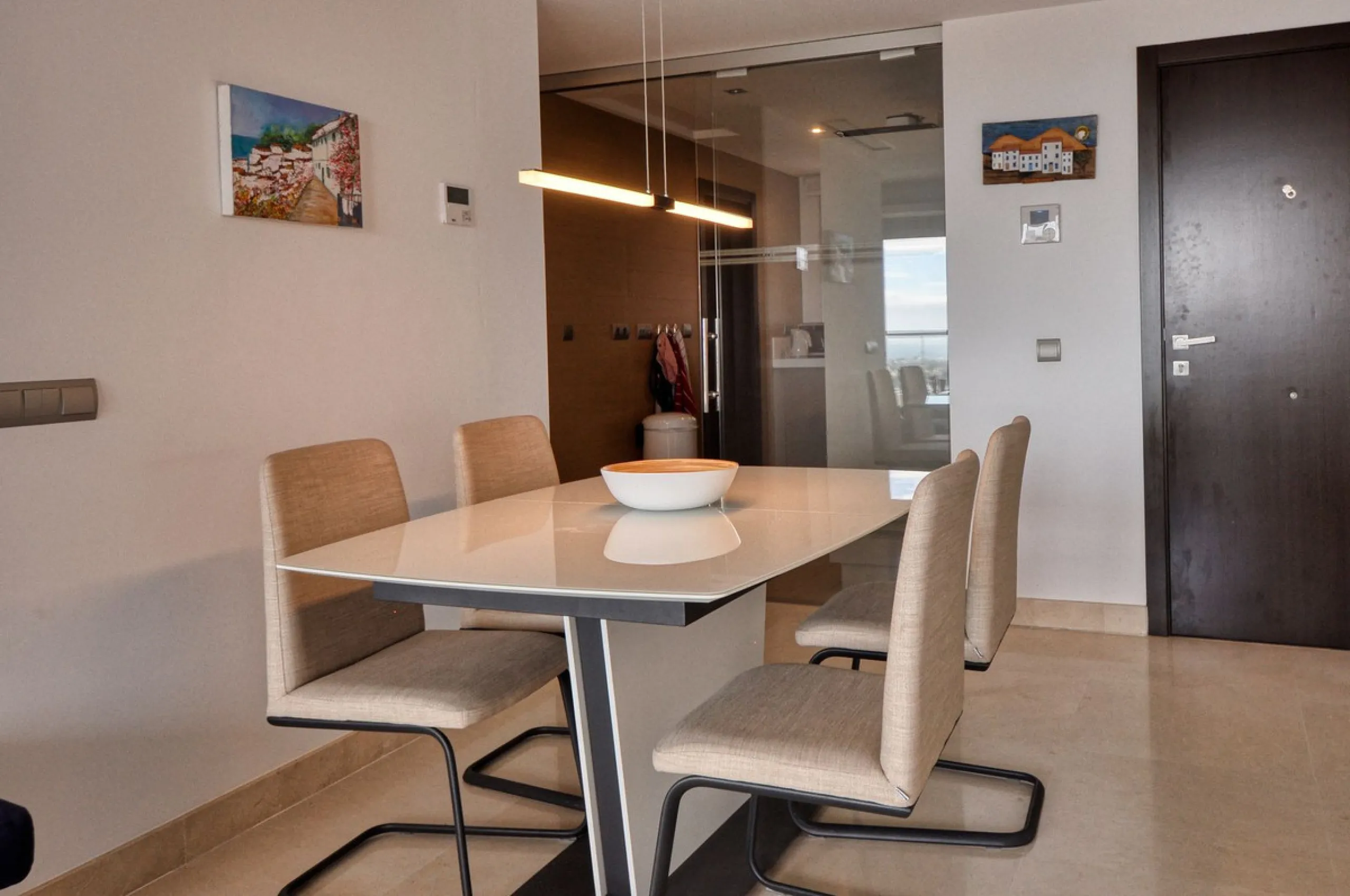 Elevated 2-bedroom, 2-bathroom apartment in Avalon, Los Arqueros, offering panoramic sea views and open views towards La Concha.