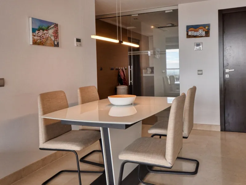 Elevated 2-bedroom, 2-bathroom apartment in Avalon, Los Arqueros, offering panoramic sea views and open views towards La Concha.