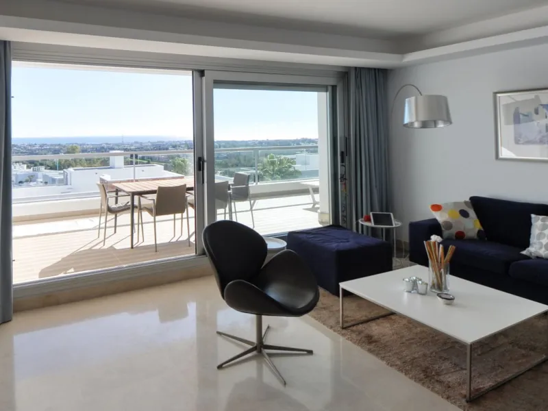 Elevated 2-bedroom, 2-bathroom apartment in Avalon, Los Arqueros, offering panoramic sea views and open views towards La Concha.