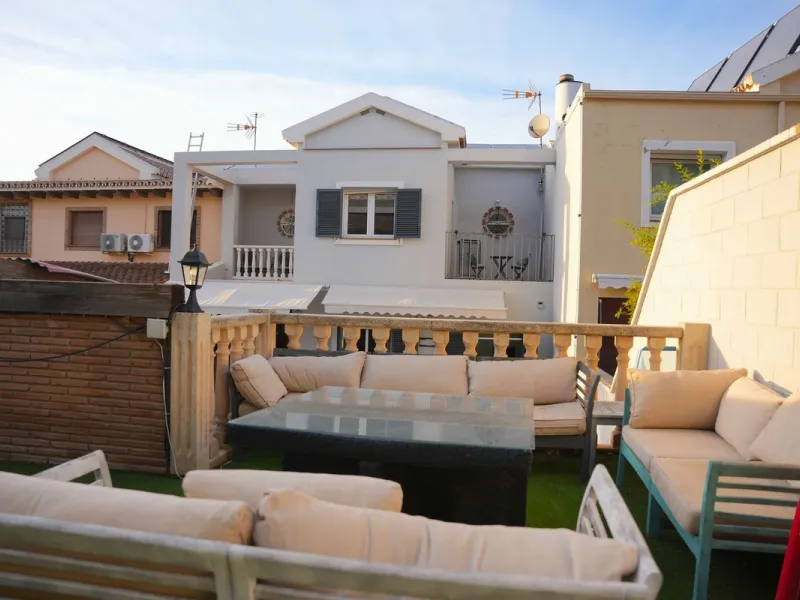 300 m² Home with Pool, Large Garage and Solar Panels in Puerto de la Torre