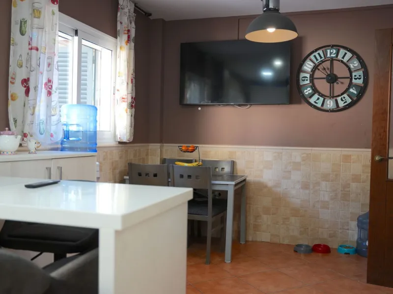 300 m² Home with Pool, Large Garage and Solar Panels in Puerto de la Torre