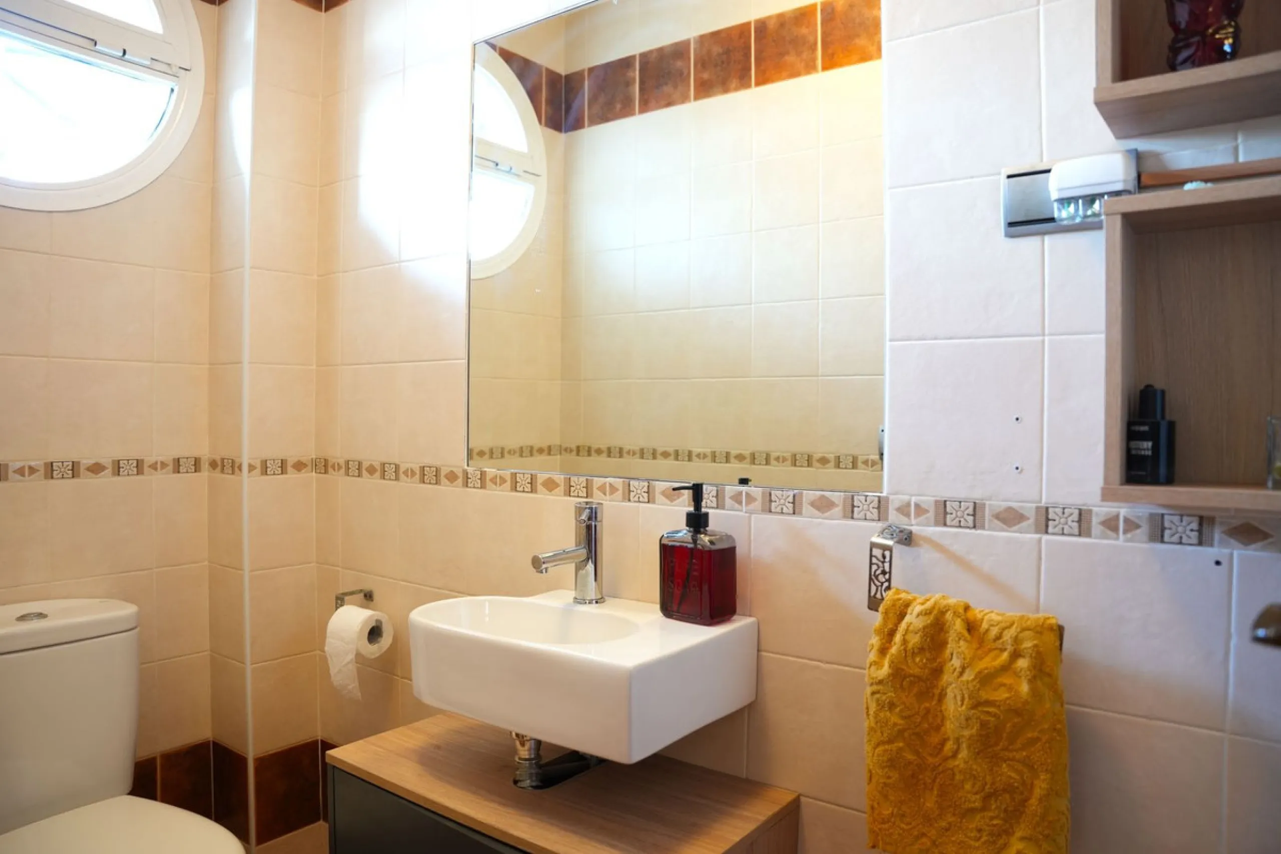 300 m² Home with Pool, Large Garage and Solar Panels in Puerto de la Torre