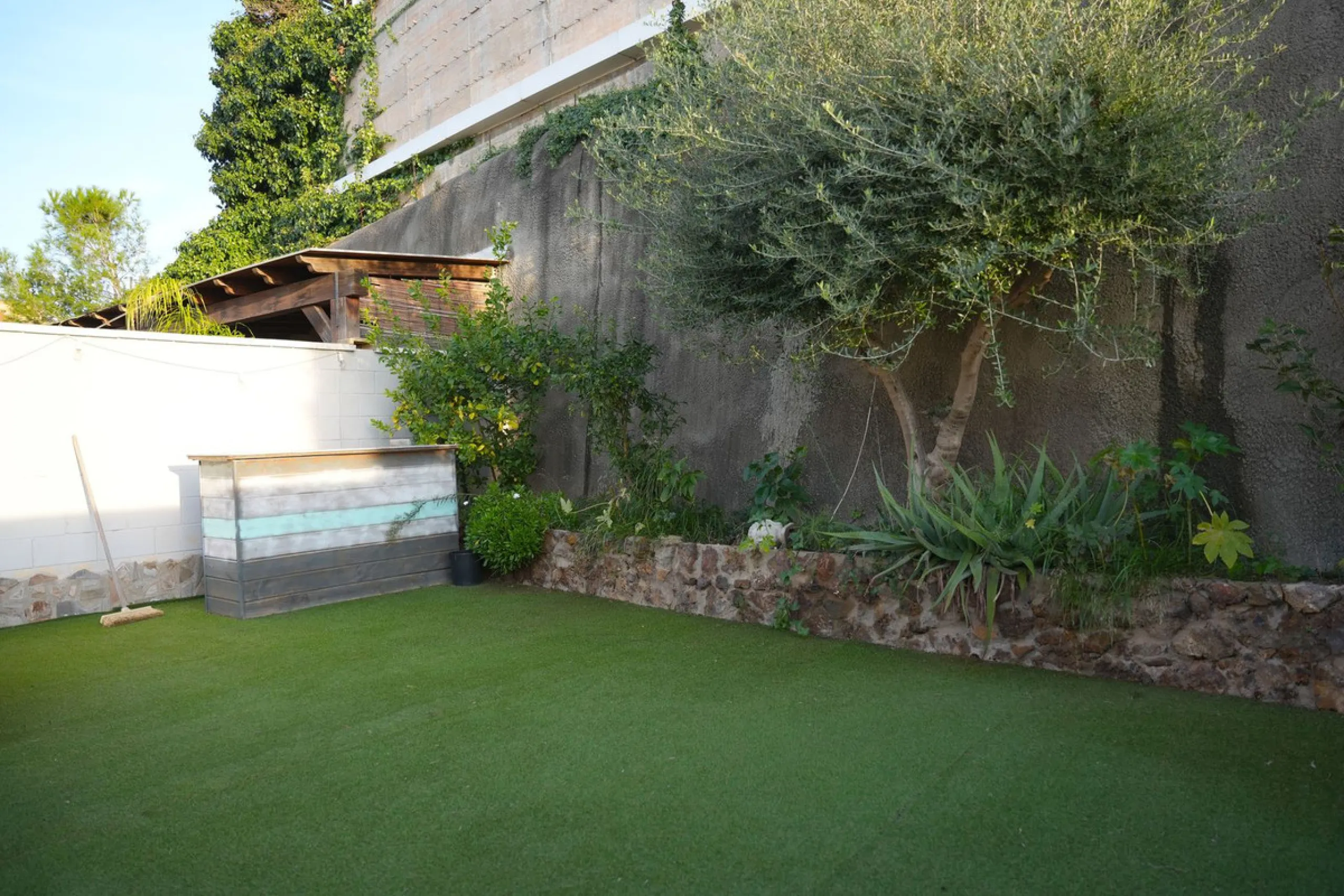 300 m² Home with Pool, Large Garage and Solar Panels in Puerto de la Torre