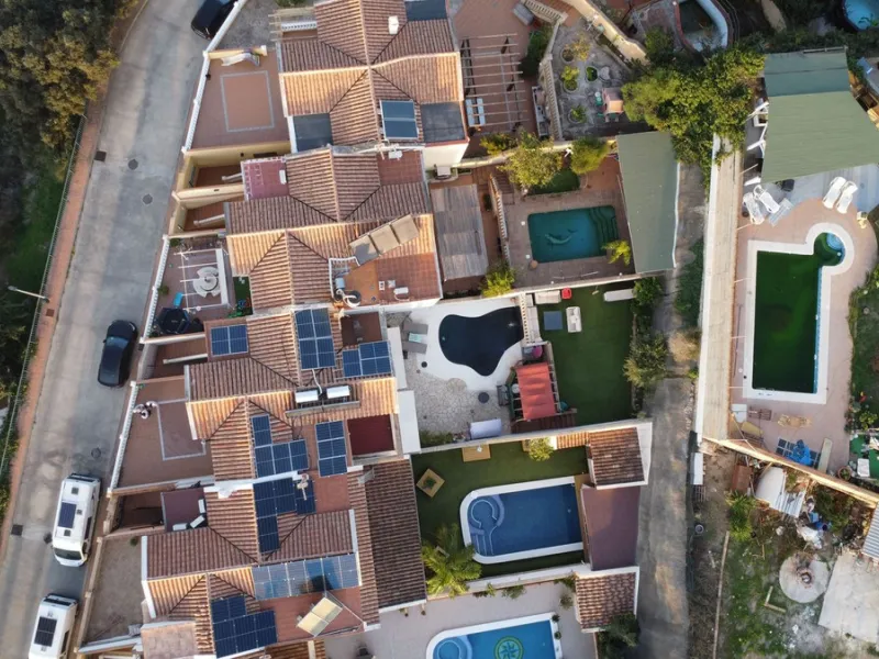 300 m² Home with Pool, Large Garage and Solar Panels in Puerto de la Torre