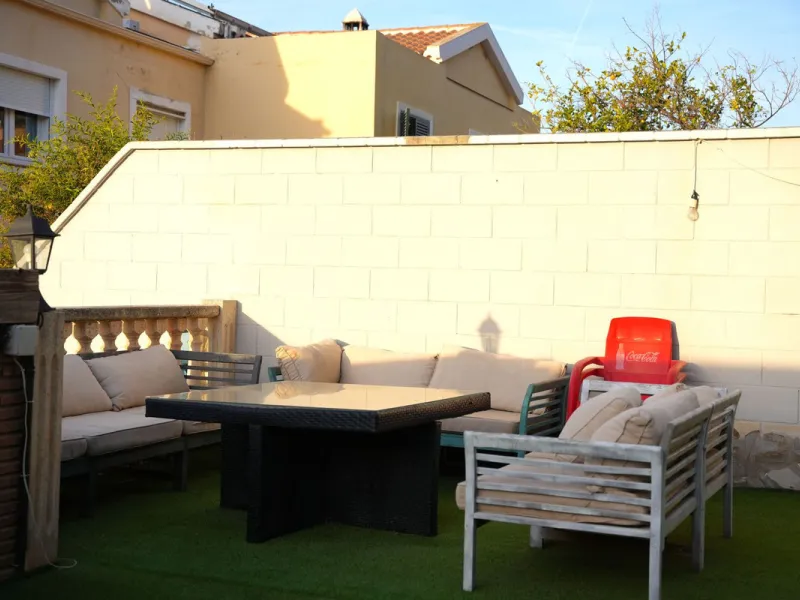 300 m² Home with Pool, Large Garage and Solar Panels in Puerto de la Torre