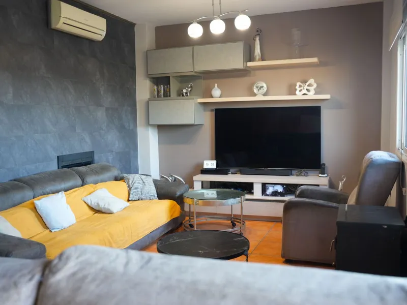 300 m² Home with Pool, Large Garage and Solar Panels in Puerto de la Torre