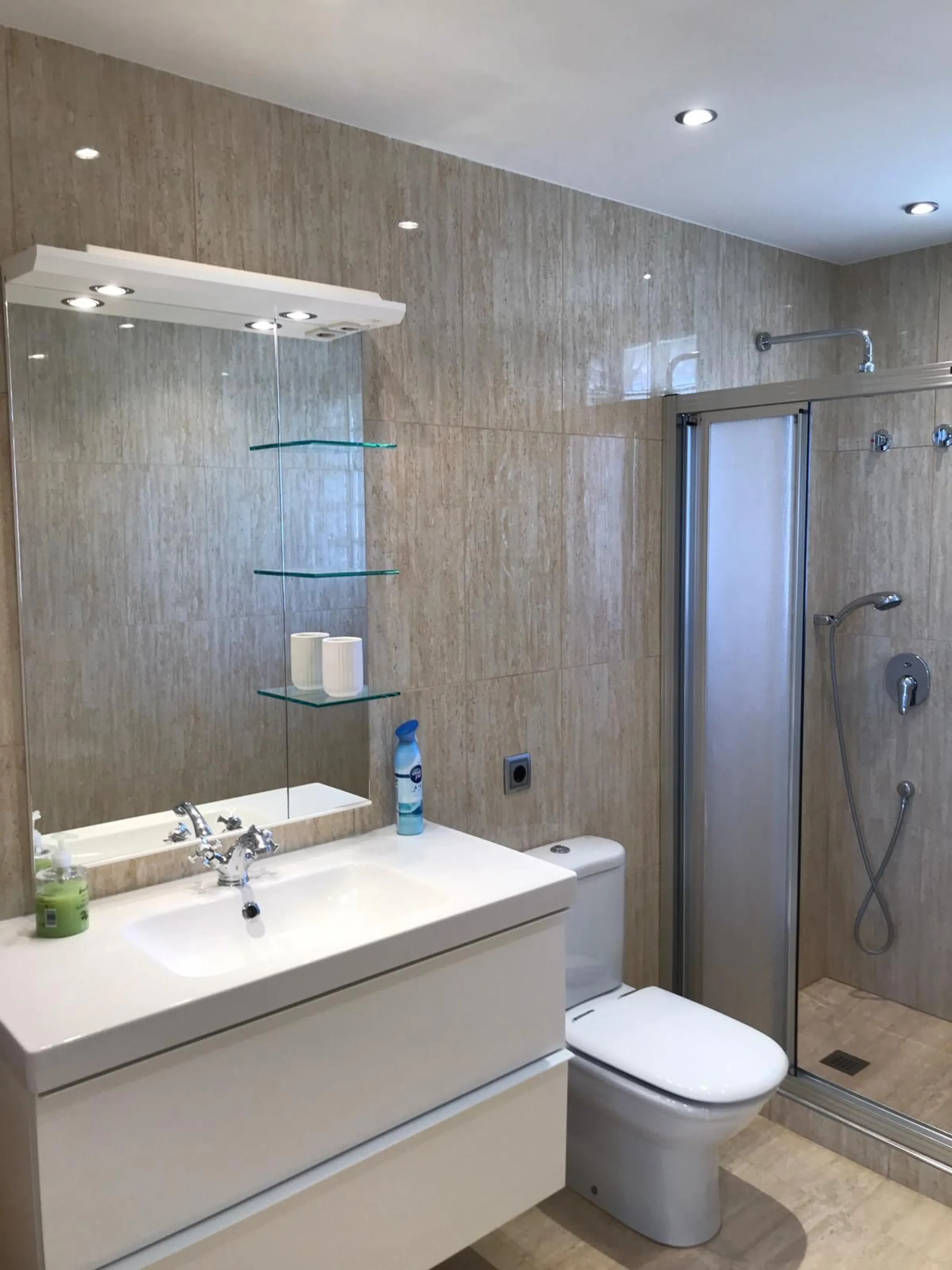 House - Detached Villa в продаже в Mijas, Málaga. В доме 4 спален и 3 ванных комнат. Площадь дома 200 м². Площадь участка 1000 м²