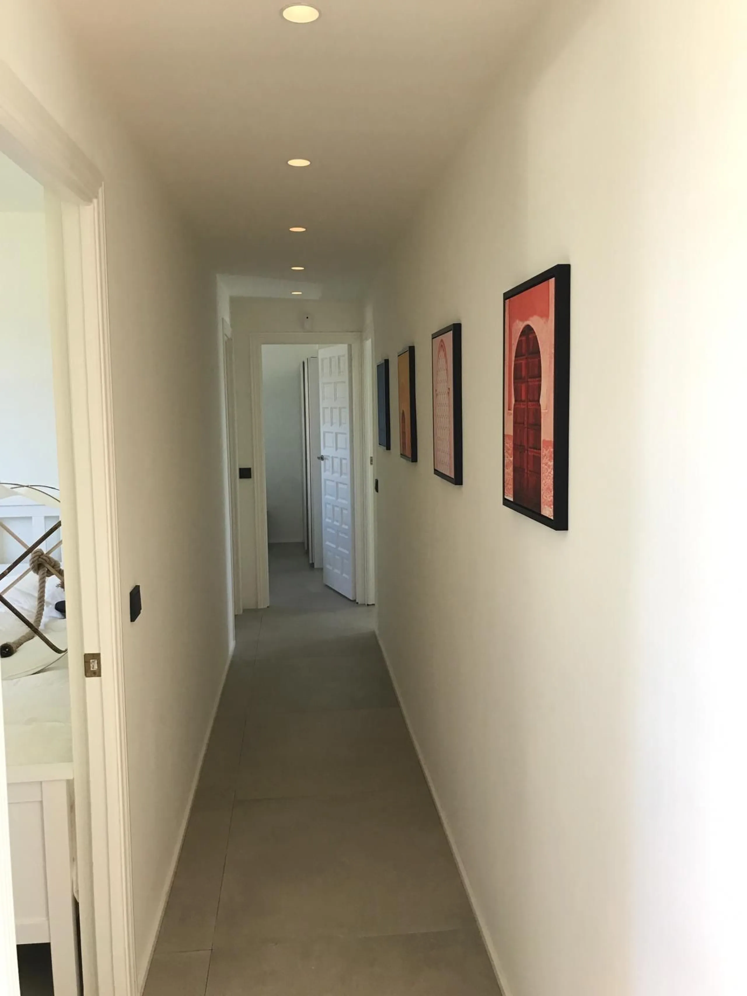 House - Detached Villa в продаже в Mijas, Málaga. В доме 4 спален и 3 ванных комнат. Площадь дома 200 м². Площадь участка 1000 м²