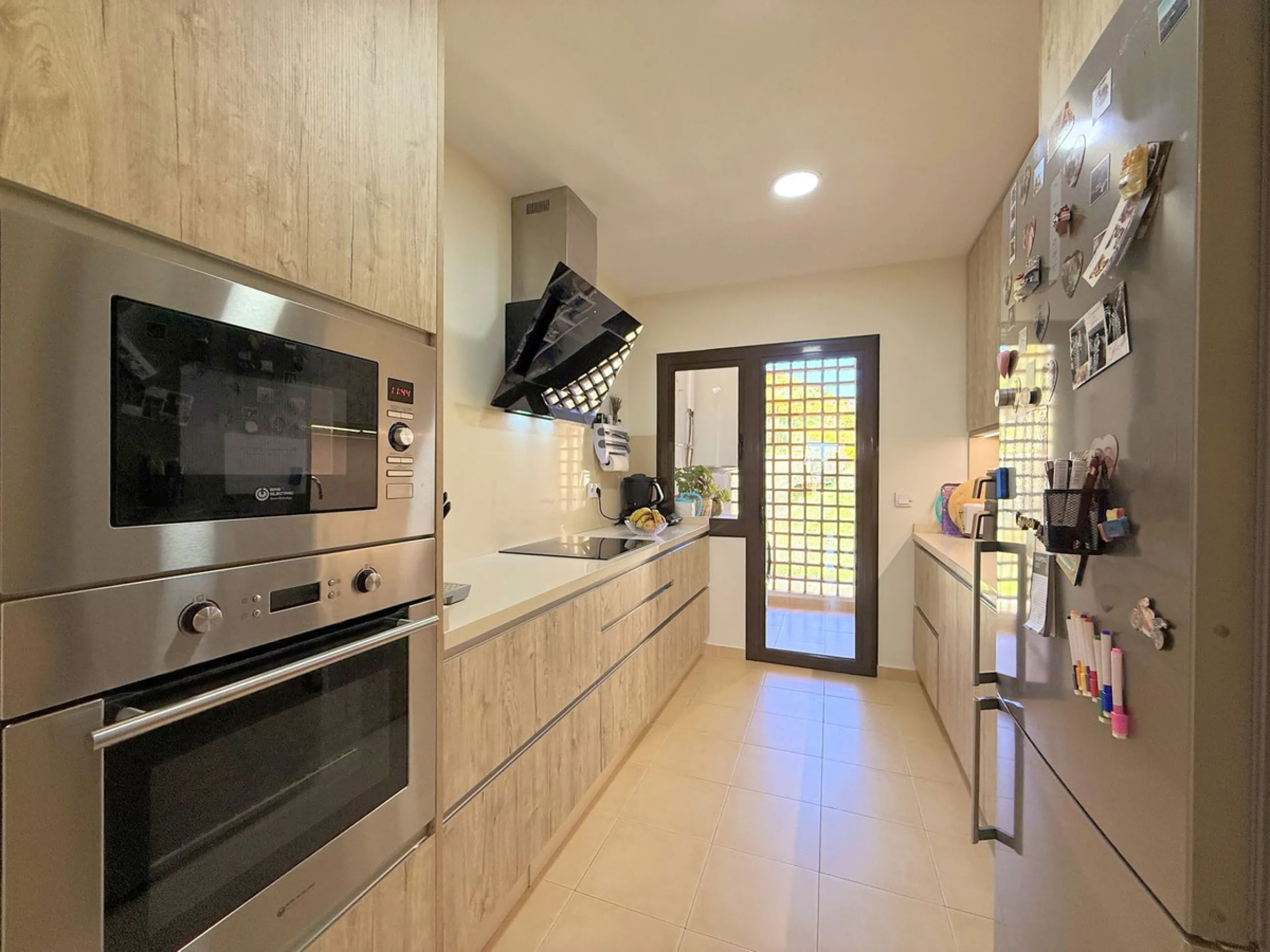 Apartment - Penthouse в продаже в Estepona, Málaga. В доме 2 спален и 2 ванных комнат. Площадь дома 100 м²