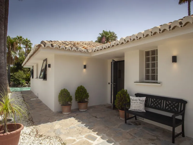 House - Detached Villa в продаже в Mijas, Málaga. В доме 4 спален и 3 ванных комнат. Площадь дома 200 м². Площадь участка 1000 м²