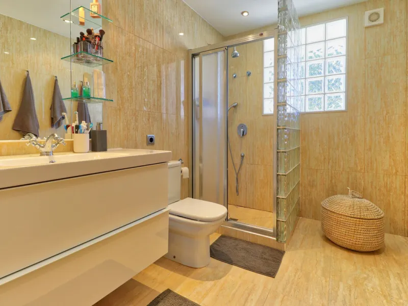 House - Detached Villa в продаже в Mijas, Málaga. В доме 4 спален и 3 ванных комнат. Площадь дома 200 м². Площадь участка 1000 м²