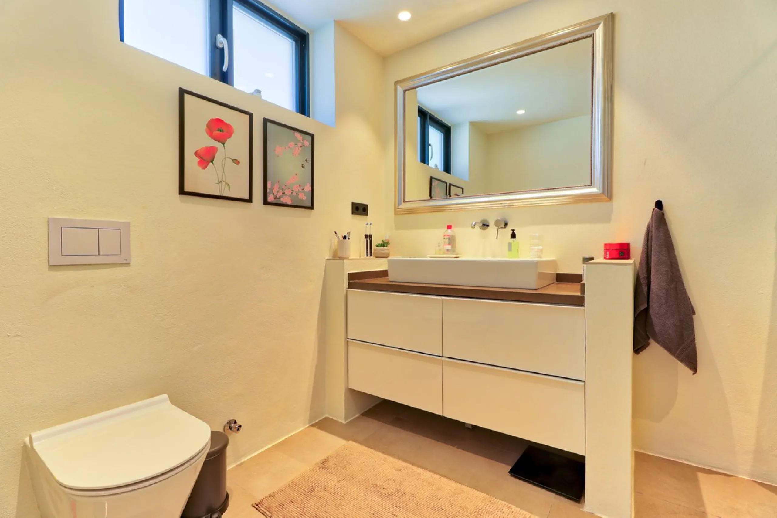 House - Detached Villa в продаже в Mijas, Málaga. В доме 4 спален и 3 ванных комнат. Площадь дома 200 м². Площадь участка 1000 м²