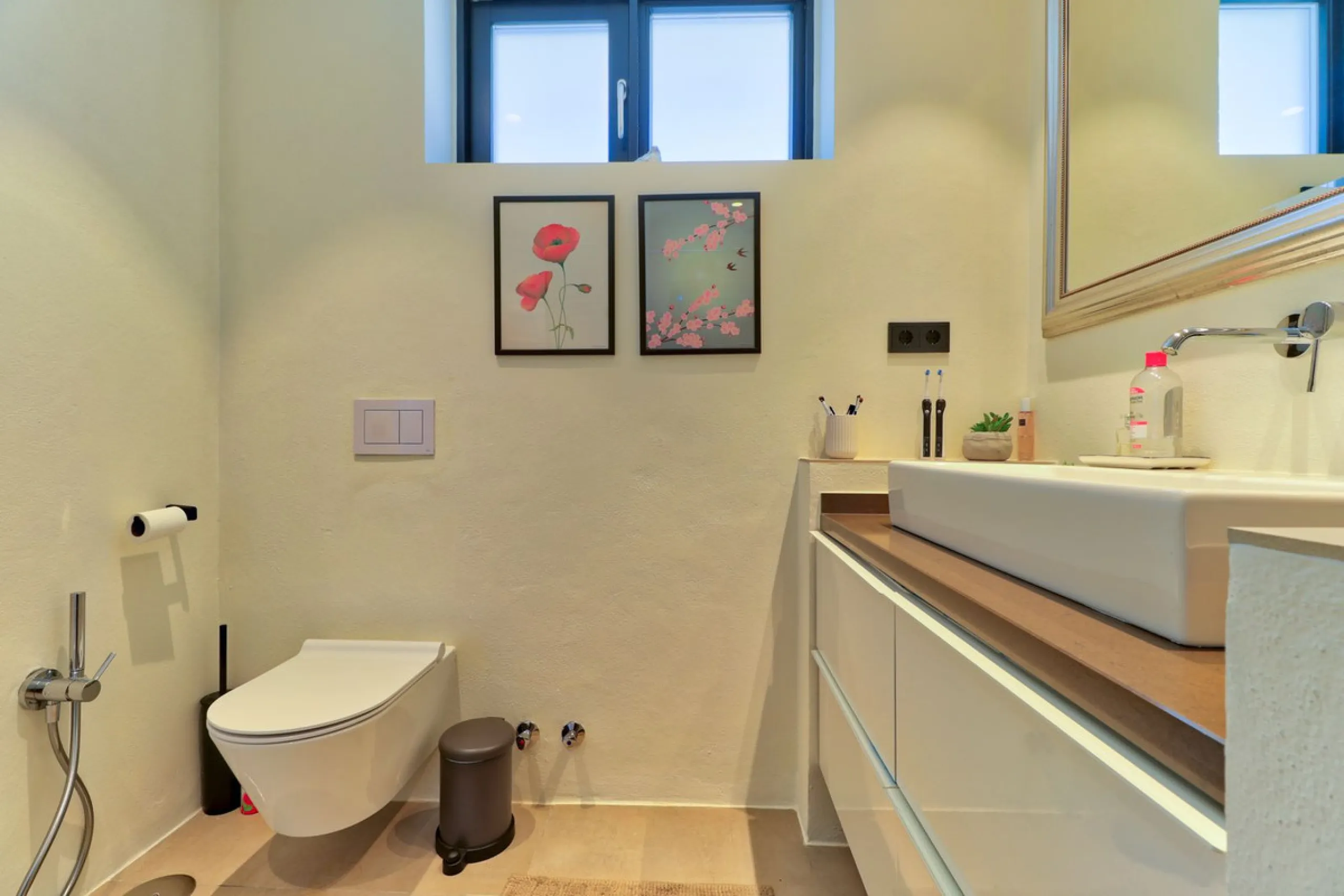 House - Detached Villa в продаже в Mijas, Málaga. В доме 4 спален и 3 ванных комнат. Площадь дома 200 м². Площадь участка 1000 м²
