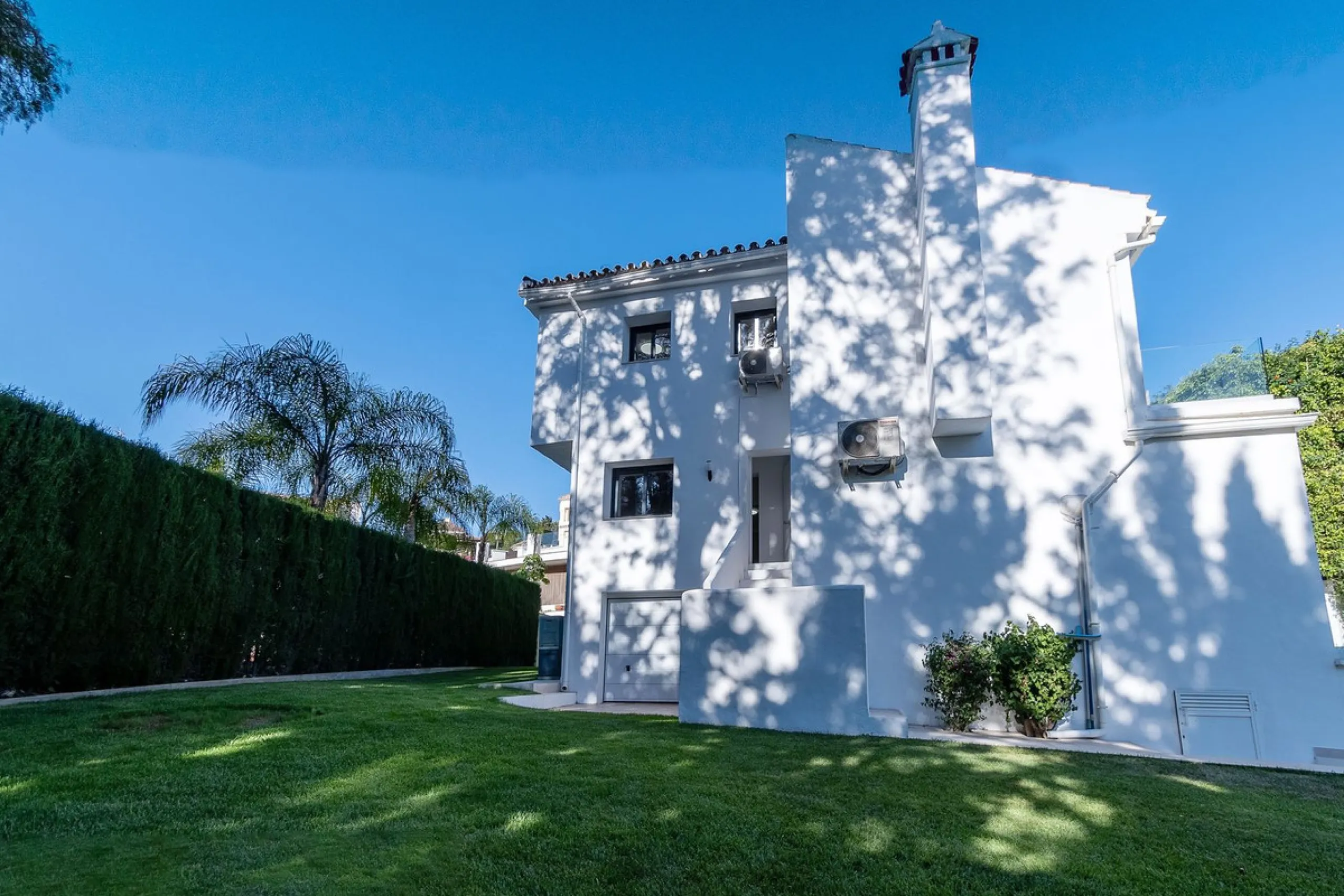 Gated community with security at night and during the summer from 6:00 p.m. to 6:00 a.m.