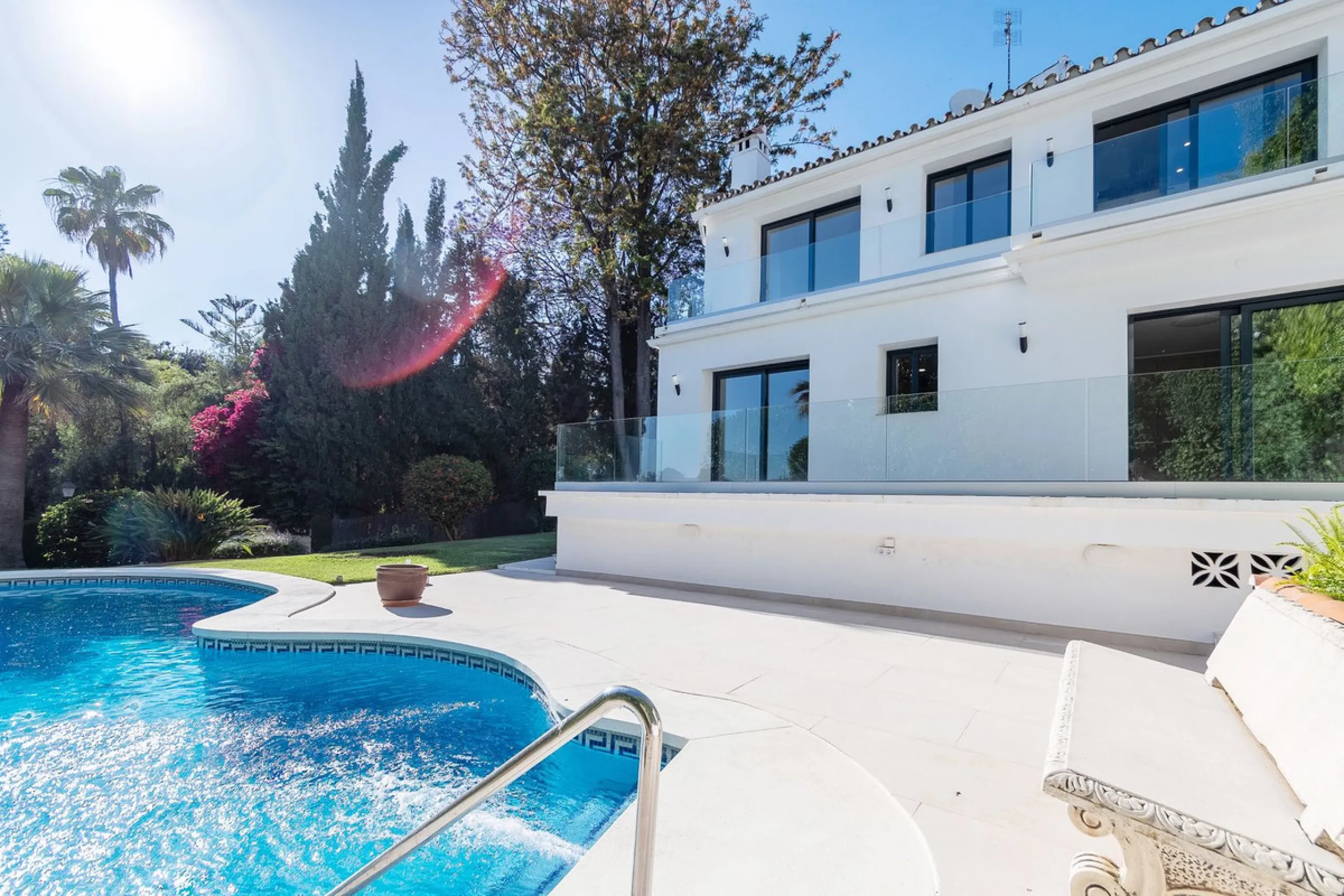 Gated community with security at night and during the summer from 6:00 p.m. to 6:00 a.m.