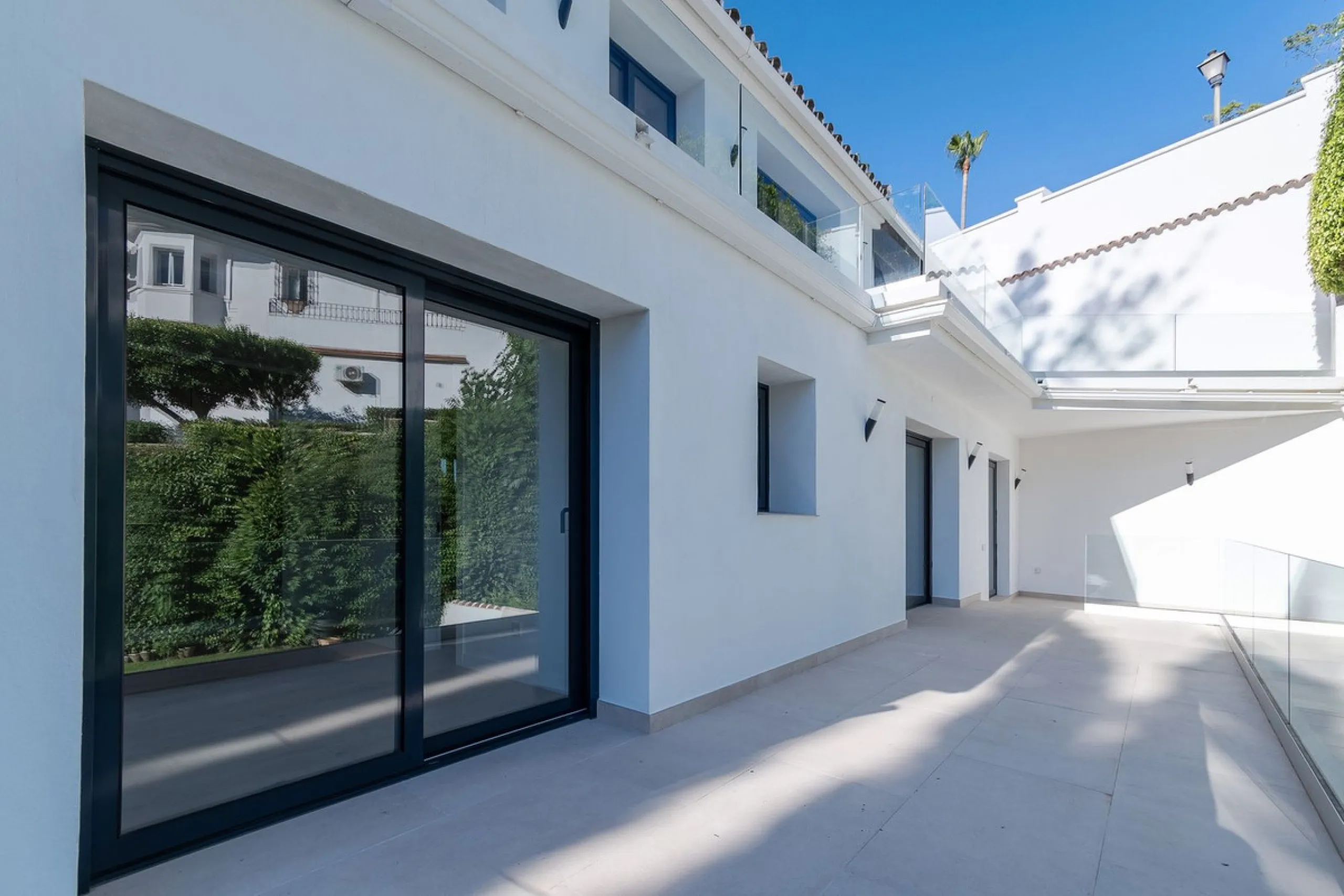 Gated community with security at night and during the summer from 6:00 p.m. to 6:00 a.m.