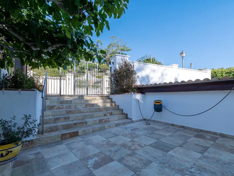 Gated community with security at night and during the summer from 6:00 p.m. to 6:00 a.m.