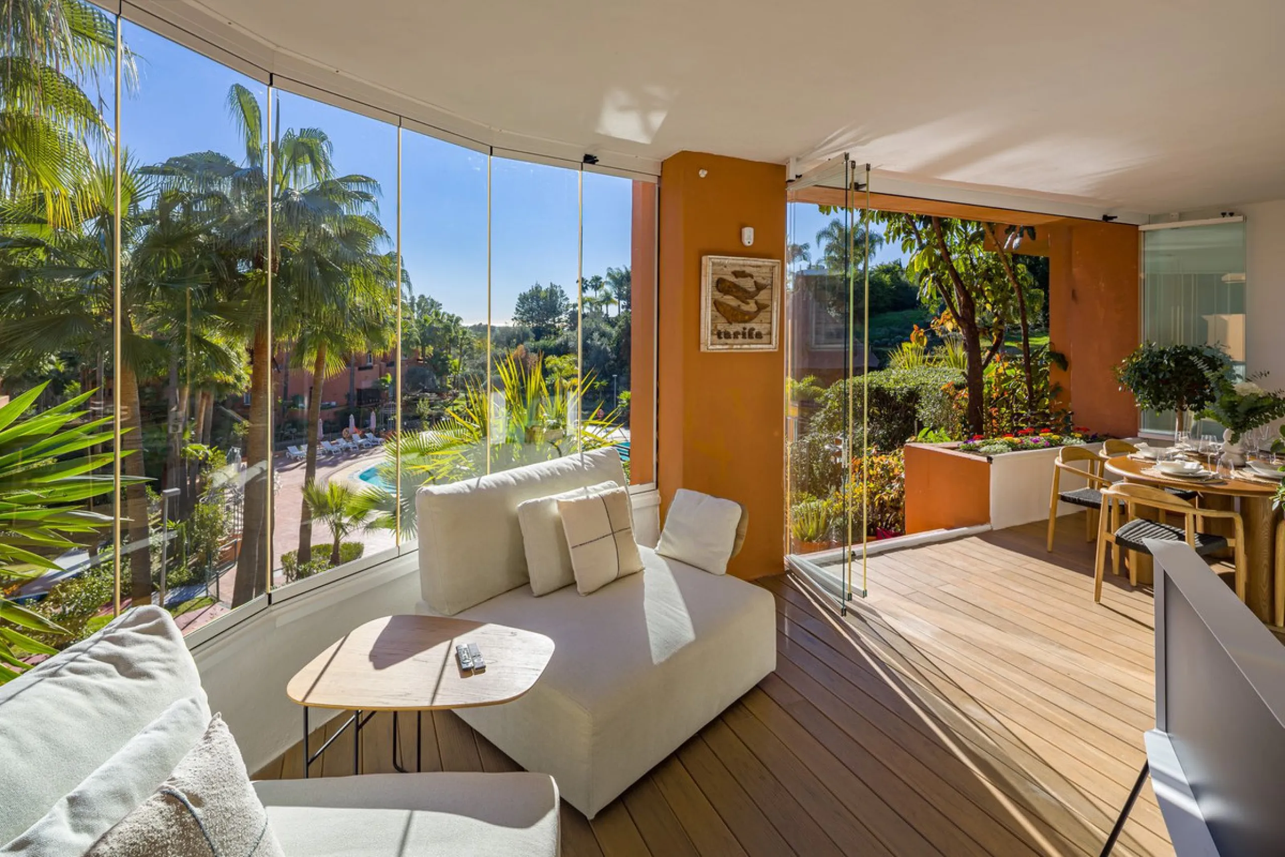 Spektakuläre Wohnung mit vier Schlafzimmern und vier Badezimmern in Nueva Andalucía