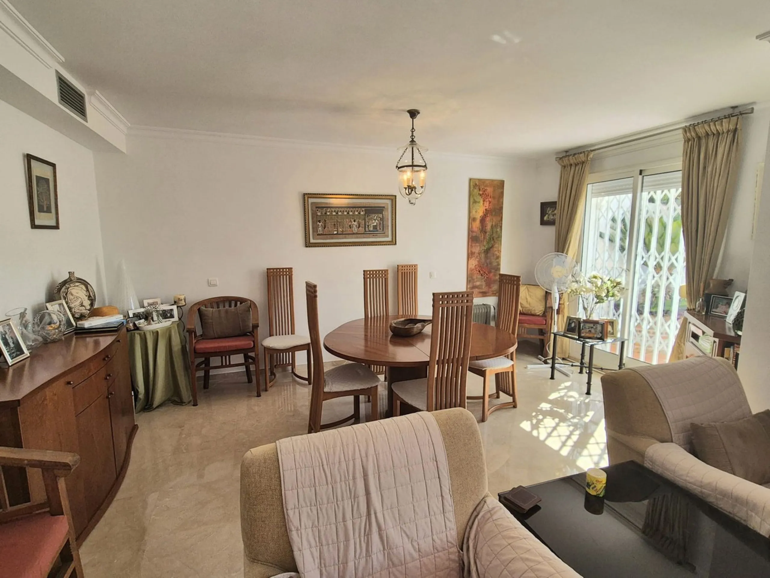 For Sale this very well maintained semi detached house in Alhaurín Golf, Alhaurín el Grande.