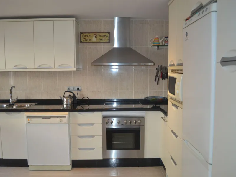 For Sale this very well maintained semi detached house in Alhaurín Golf, Alhaurín el Grande.