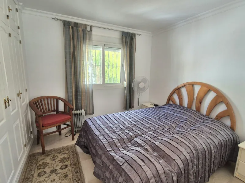 For Sale this very well maintained semi detached house in Alhaurín Golf, Alhaurín el Grande.