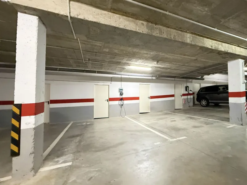 Apartment - Penthouse в продаже в Estepona, Málaga. В доме 2 спален и 2 ванных комнат. Площадь дома 100 м²