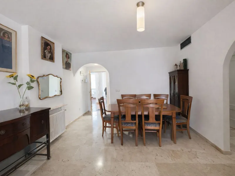 Apartment for sale in Guadalmina Alta with golf views