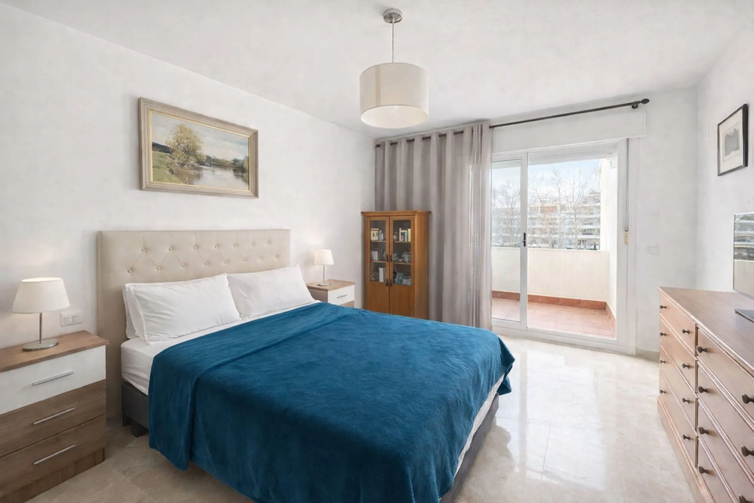 Apartment for sale in Guadalmina Alta with golf views