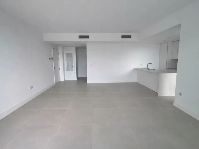 Ground floor 3-bedroom apartment with 100 m² private garden in El Higuerón