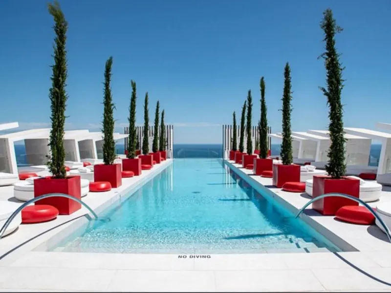 Ground floor 3-bedroom apartment with 100 m² private garden in El Higuerón