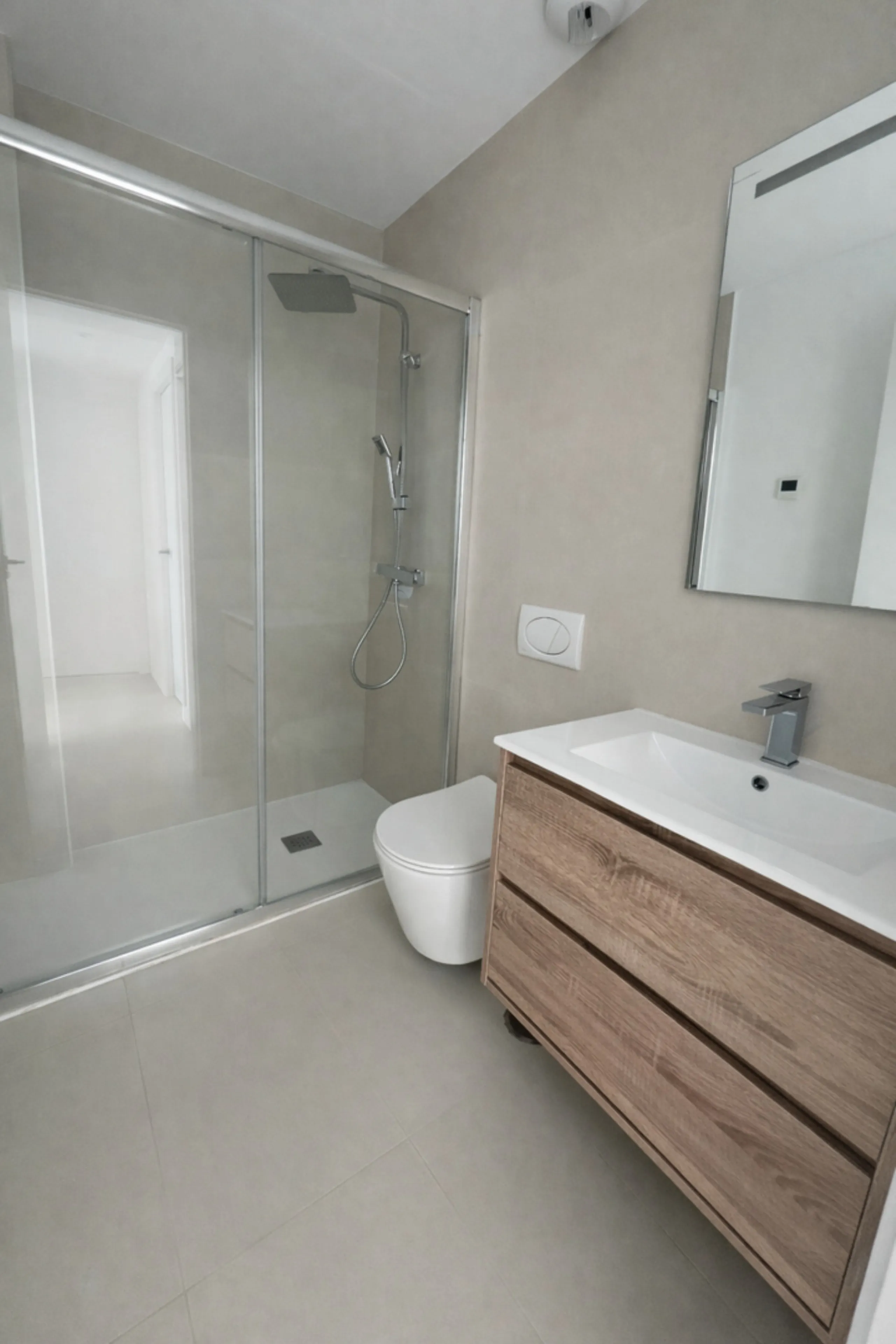 Ground floor 3-bedroom apartment with 100 m² private garden in El Higuerón