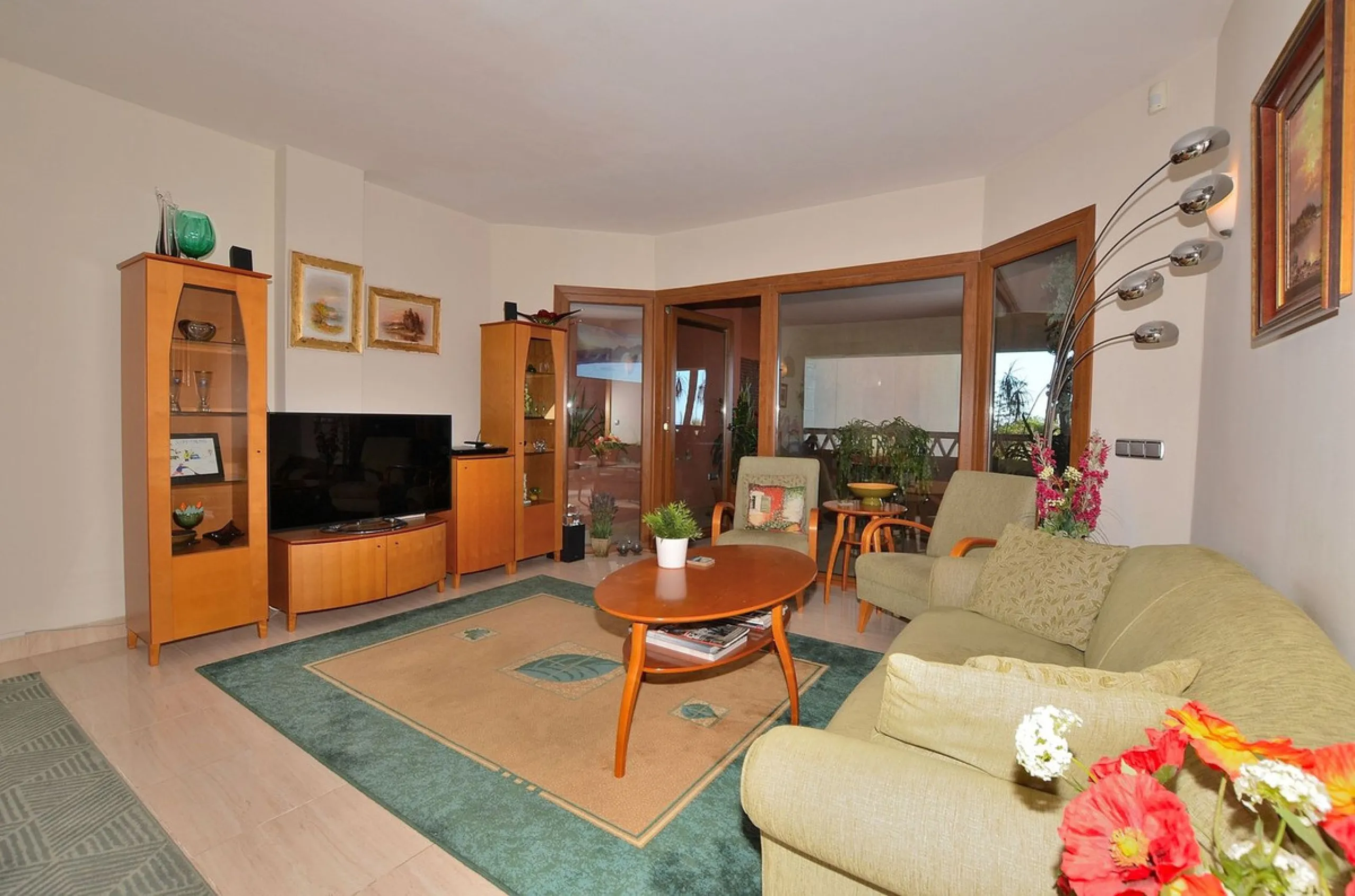 Apartment - Middle Floor Apartment в продаже в Benalmadena, Málaga. В доме 3 спален и 2 ванных комнат. Площадь дома 129 м²