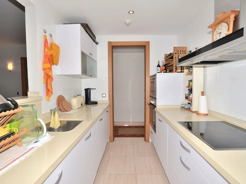 Apartment - Middle Floor Apartment в продаже в Benalmadena, Málaga. В доме 3 спален и 2 ванных комнат. Площадь дома 129 м²