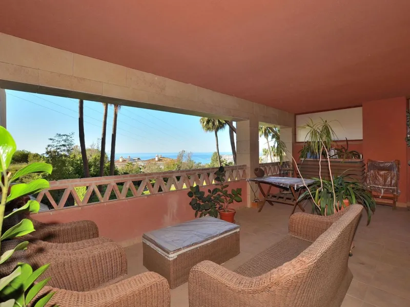 Apartment - Middle Floor Apartment в продаже в Benalmadena, Málaga. В доме 3 спален и 2 ванных комнат. Площадь дома 129 м²