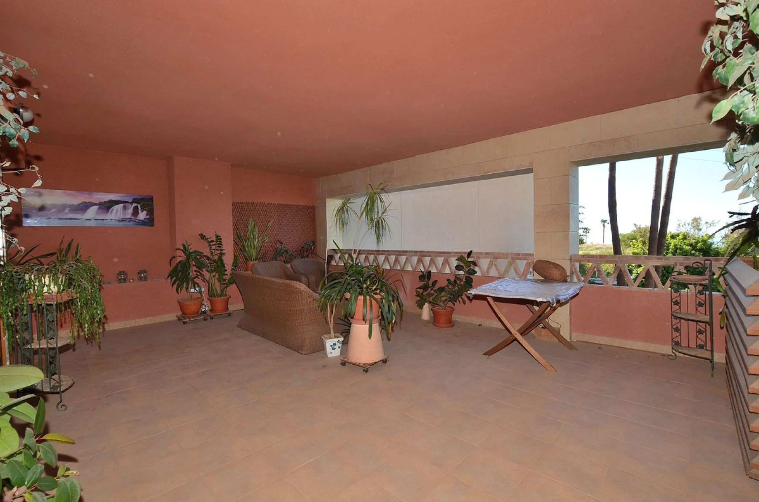 Apartment - Middle Floor Apartment в продаже в Benalmadena, Málaga. В доме 3 спален и 2 ванных комнат. Площадь дома 129 м²