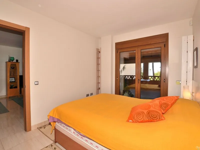 Apartment - Middle Floor Apartment в продаже в Benalmadena, Málaga. В доме 3 спален и 2 ванных комнат. Площадь дома 129 м²