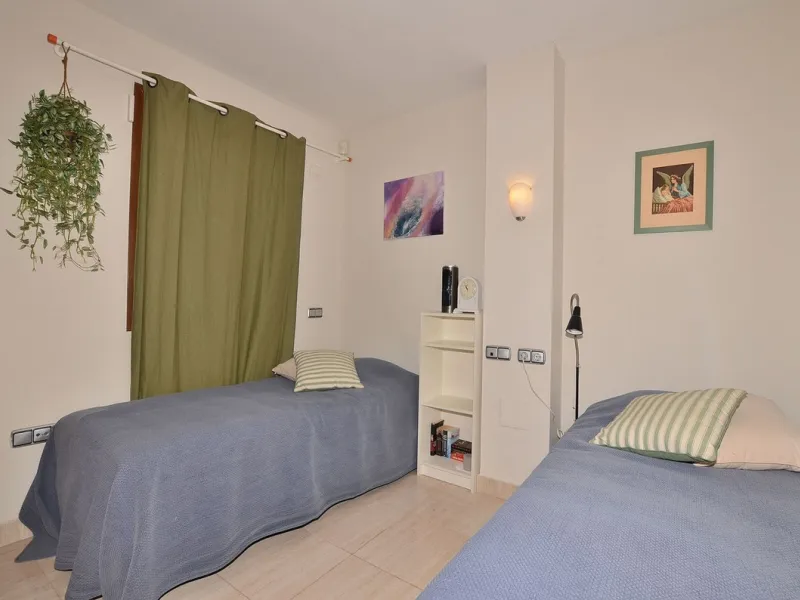 Apartment - Middle Floor Apartment в продаже в Benalmadena, Málaga. В доме 3 спален и 2 ванных комнат. Площадь дома 129 м²