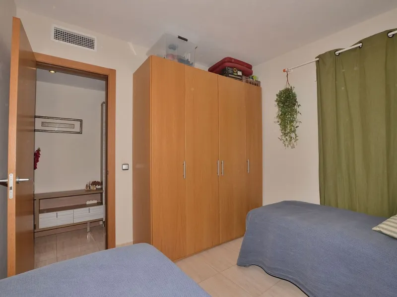 Apartment - Middle Floor Apartment в продаже в Benalmadena, Málaga. В доме 3 спален и 2 ванных комнат. Площадь дома 129 м²
