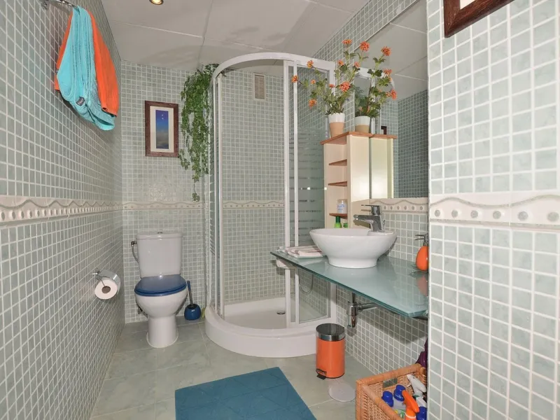 Apartment - Middle Floor Apartment в продаже в Benalmadena, Málaga. В доме 3 спален и 2 ванных комнат. Площадь дома 129 м²
