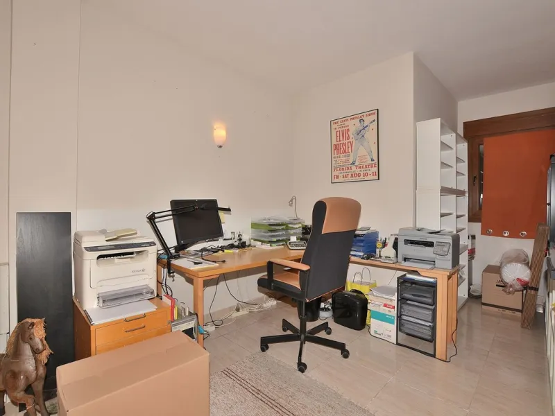 Apartment - Middle Floor Apartment в продаже в Benalmadena, Málaga. В доме 3 спален и 2 ванных комнат. Площадь дома 129 м²
