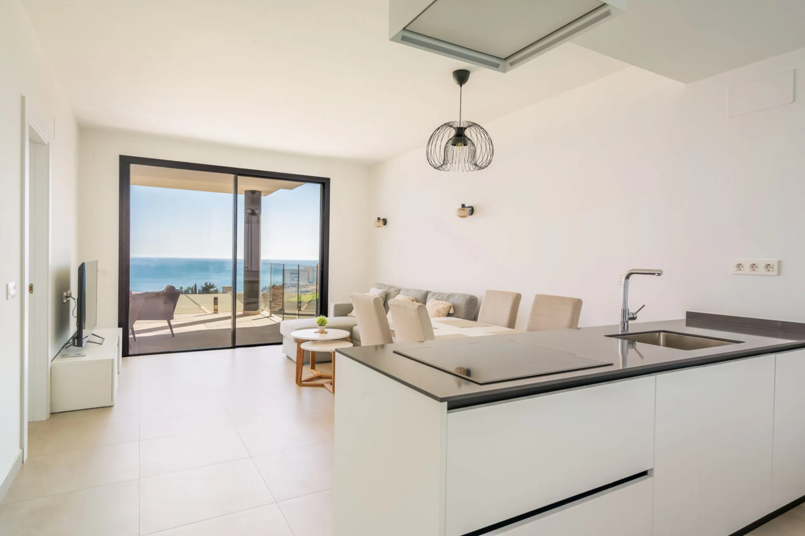 Apartment - Middle Floor Apartment в продаже в Fuengirola, Málaga. В доме 2 спален и 2 ванных комнат. Площадь дома 69 м²