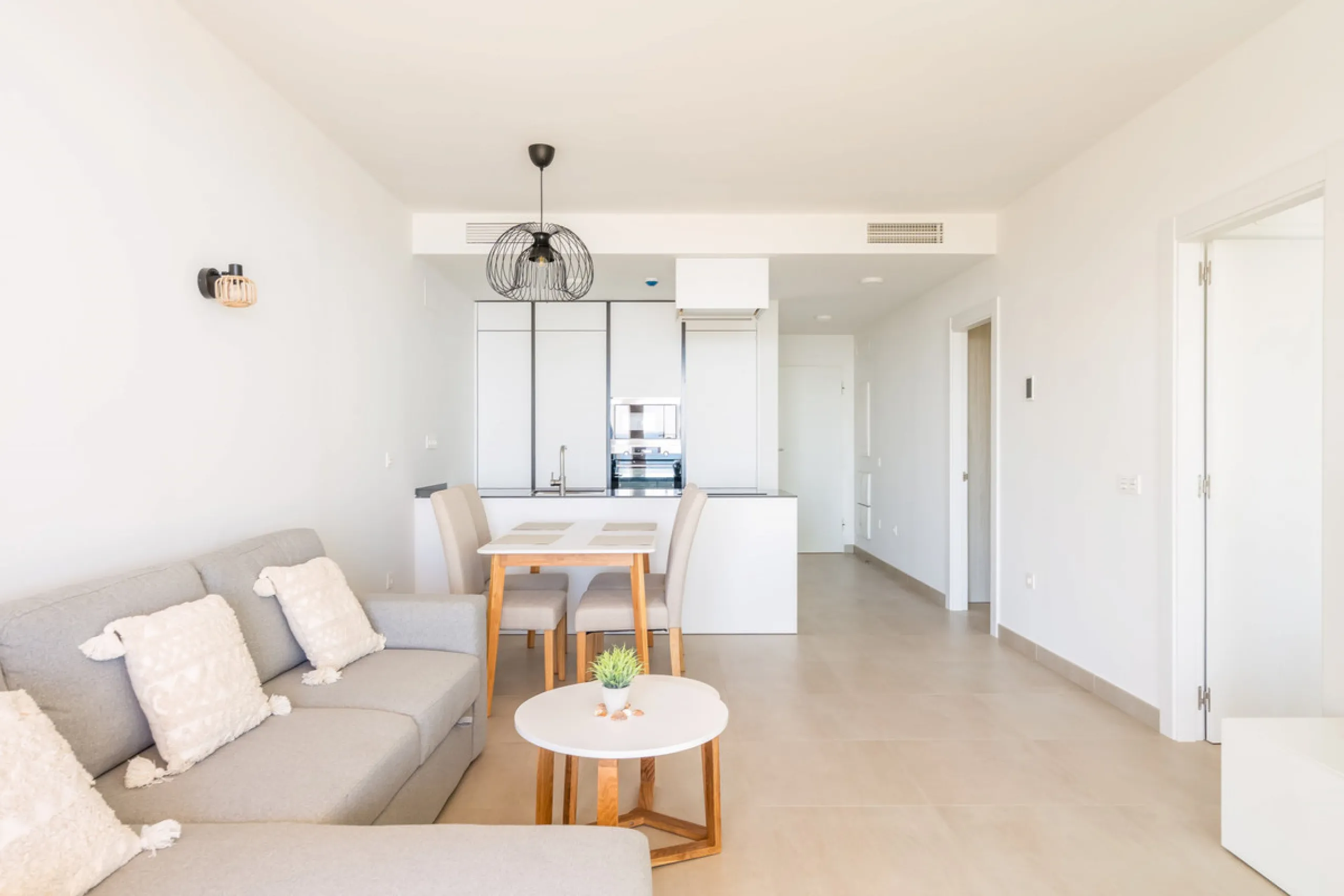 Apartment - Middle Floor Apartment в продаже в Fuengirola, Málaga. В доме 2 спален и 2 ванных комнат. Площадь дома 69 м²