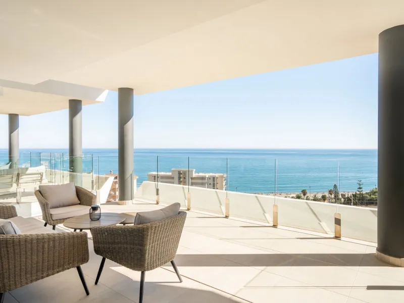 Apartment - Middle Floor Apartment в продаже в Fuengirola, Málaga. В доме 2 спален и 2 ванных комнат. Площадь дома 69 м²