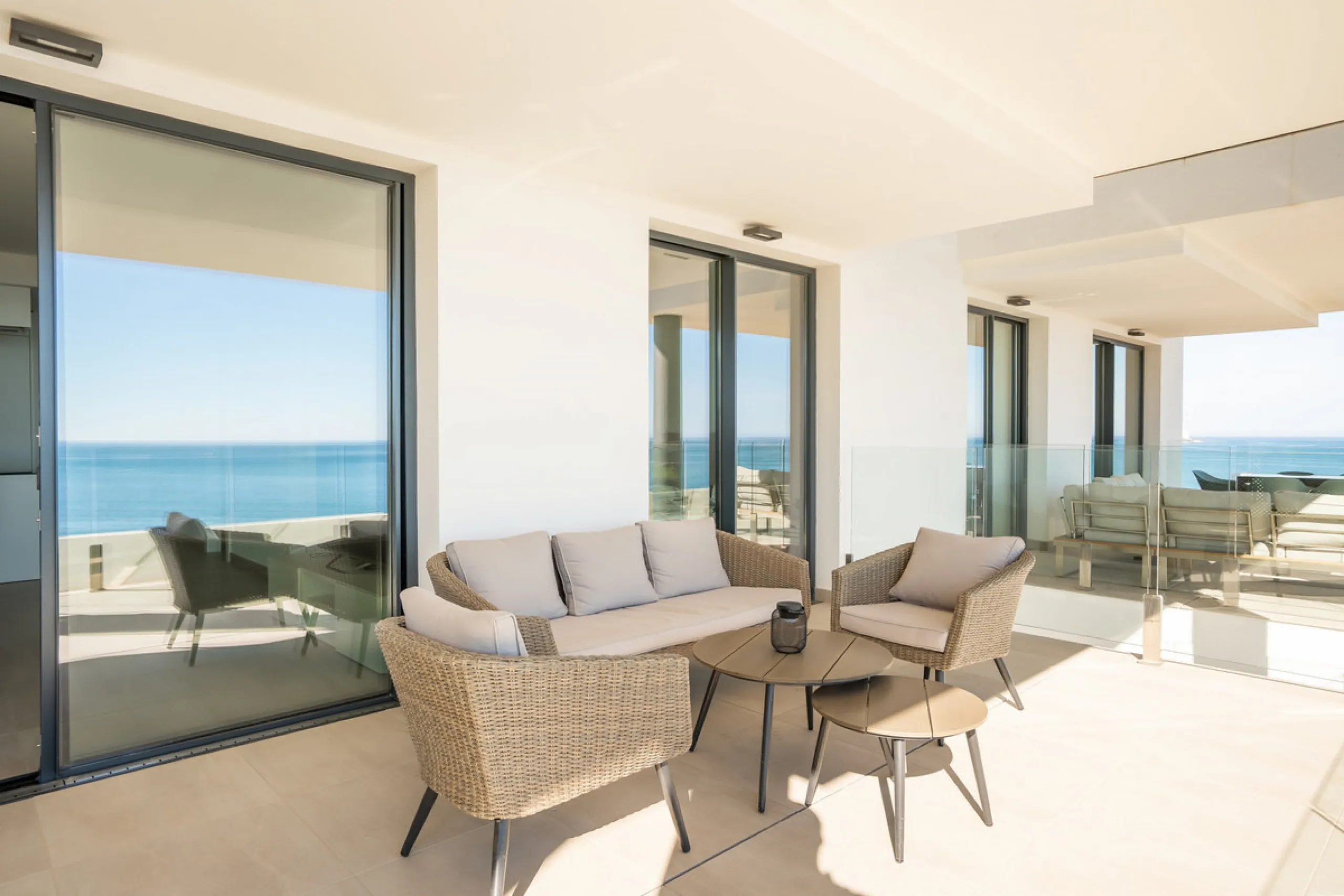 Apartment - Middle Floor Apartment в продаже в Fuengirola, Málaga. В доме 2 спален и 2 ванных комнат. Площадь дома 69 м²