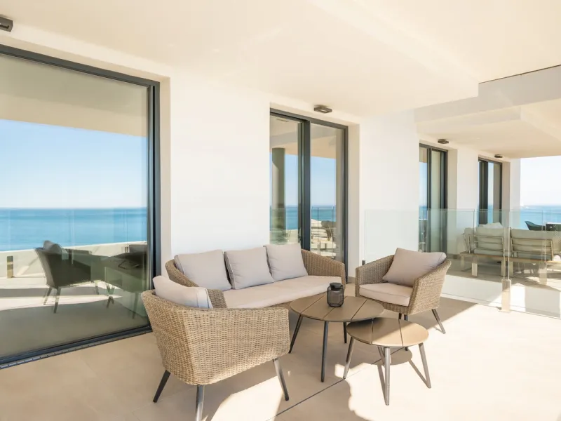 Apartment - Middle Floor Apartment в продаже в Fuengirola, Málaga. В доме 2 спален и 2 ванных комнат. Площадь дома 69 м²