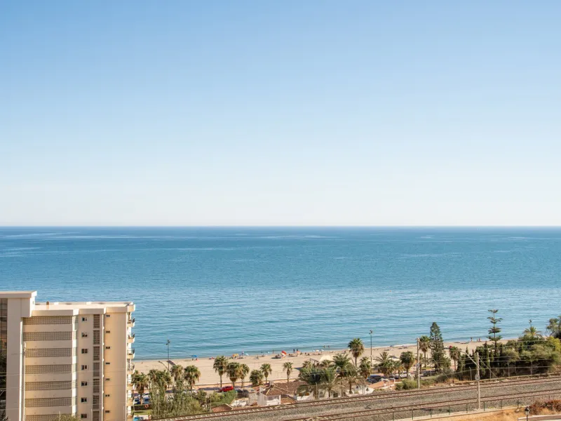 Apartment - Middle Floor Apartment в продаже в Fuengirola, Málaga. В доме 2 спален и 2 ванных комнат. Площадь дома 69 м²