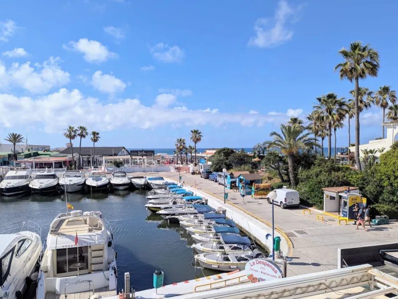 Incredible Frontline Apartment in Cabopino Port – A Rare Gem on the Costa del Sol