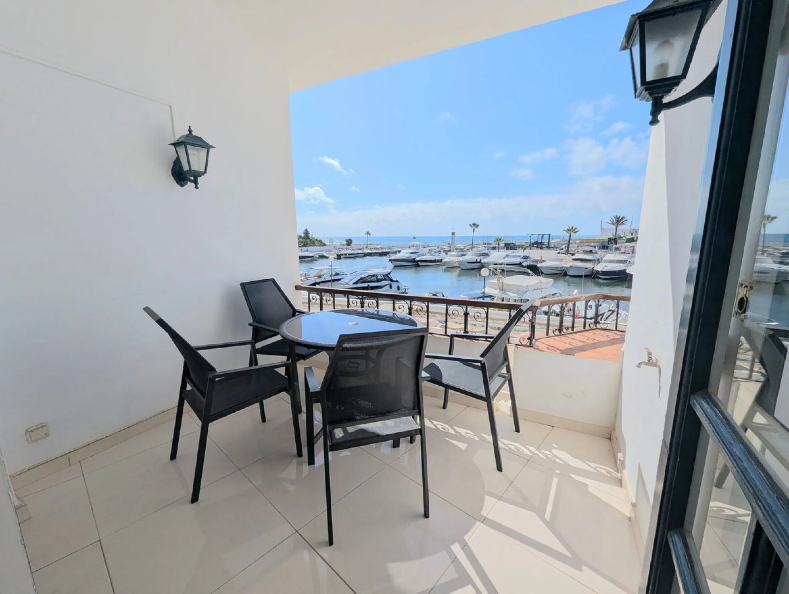 Incredible Frontline Apartment in Cabopino Port – A Rare Gem on the Costa del Sol