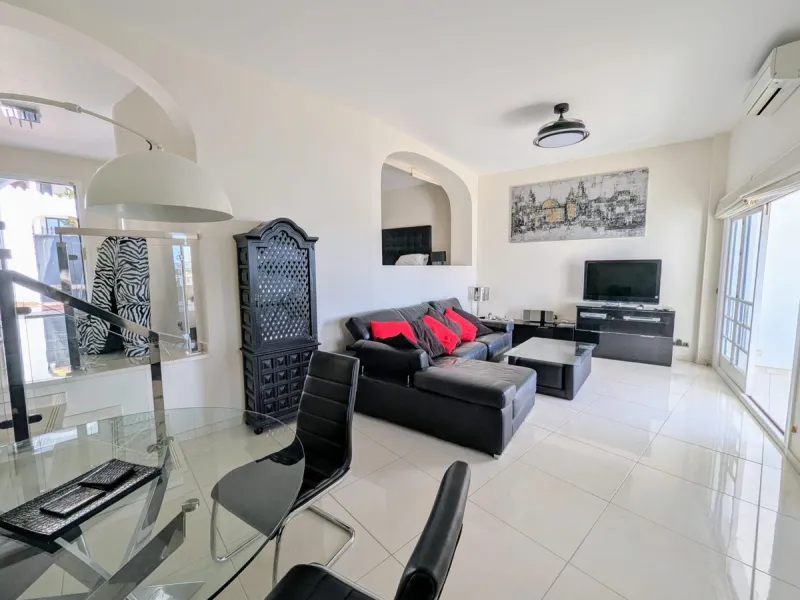Incredible Frontline Apartment in Cabopino Port – A Rare Gem on the Costa del Sol