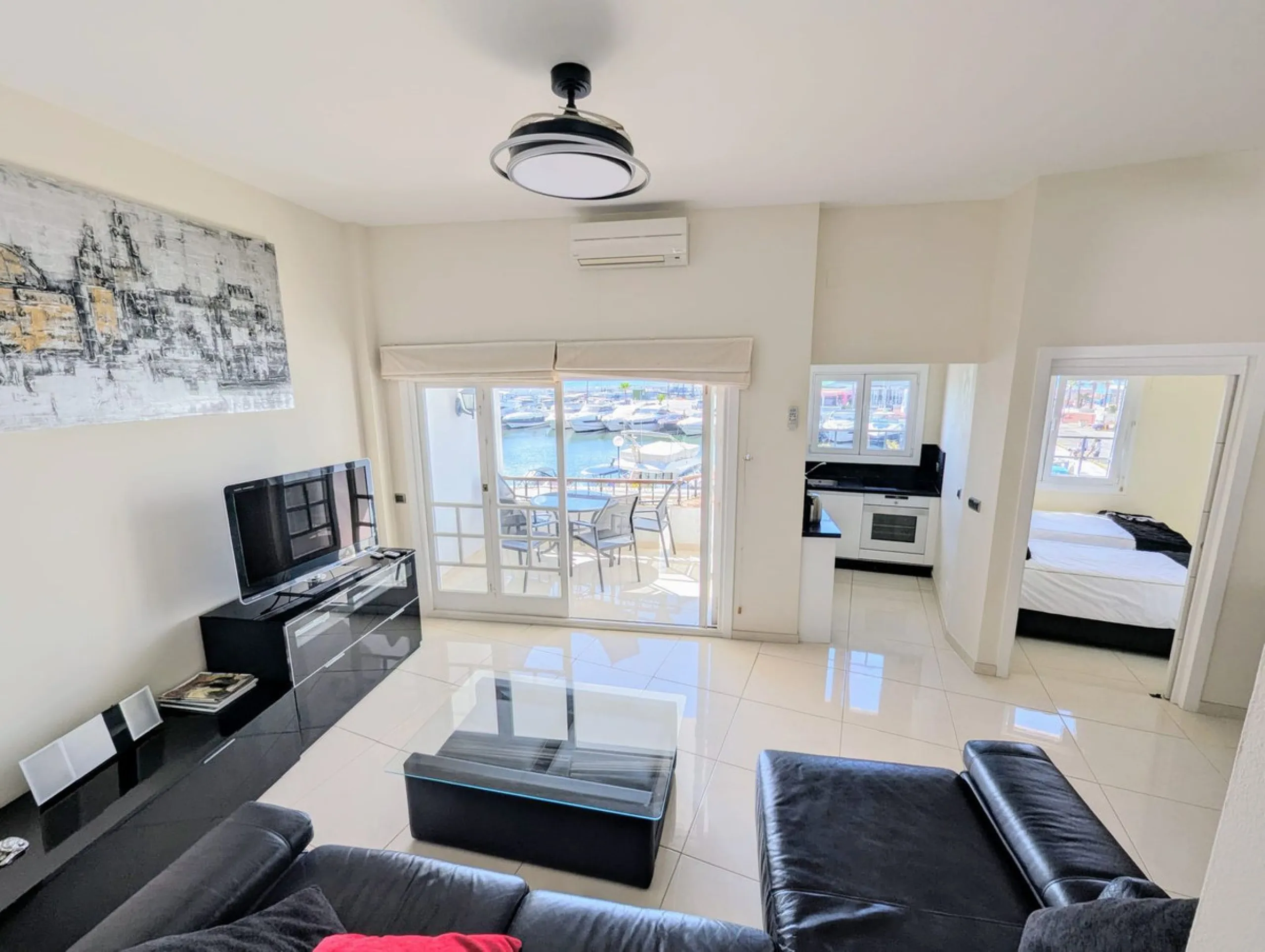 Incredible Frontline Apartment in Cabopino Port – A Rare Gem on the Costa del Sol